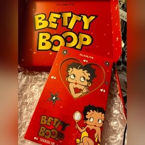 "Glamlite" Betty Boop Mirror